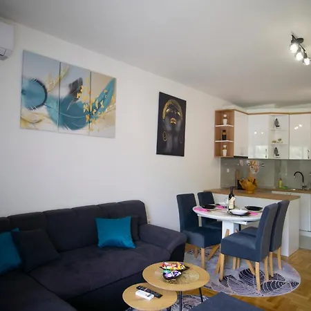 Apartman Teodora Apartment *