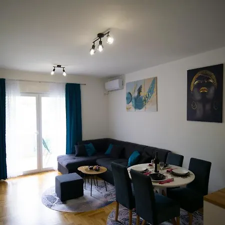 Apartment Apartman Teodora *